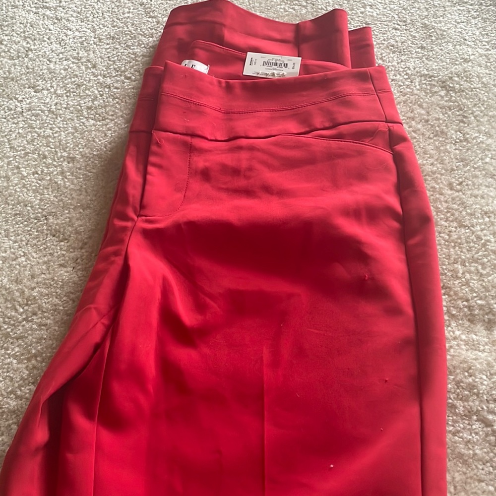 Women’s red dress pants brand Elle brand new, never worn